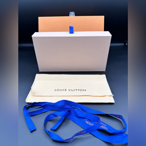 Vintage Louis Vuitton Gold Letter Empty Drawer Style Box, Dust Bag and Ribbon - Picture 3 of 12